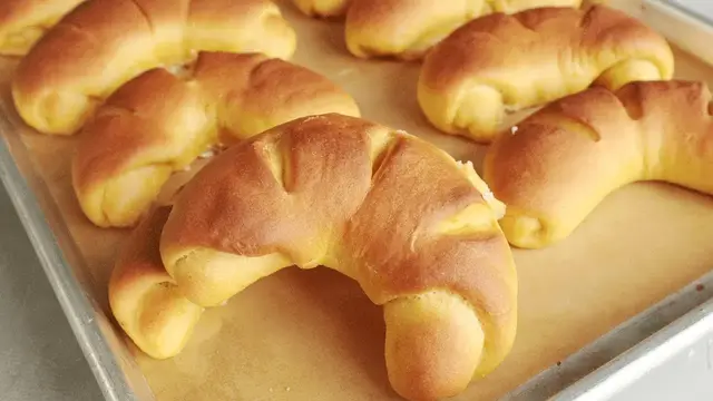 Тыквенные рогалики с начинкой