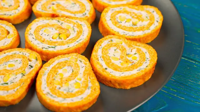 Рулет из скумбрии с печёным перцем