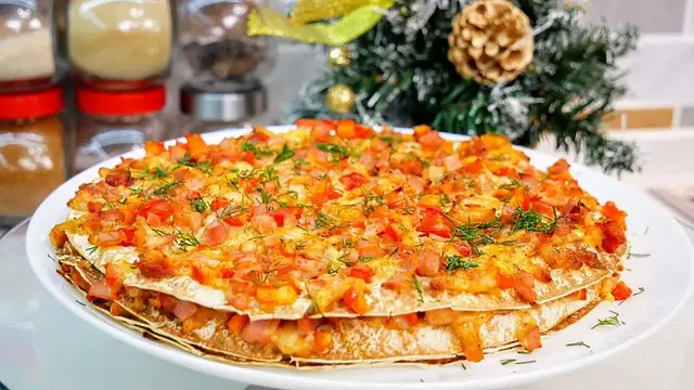 Вкусная пицца-пирог на праздничный стол