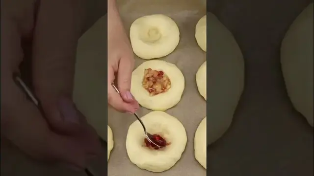 Домашние булочки из дрожжевого теста