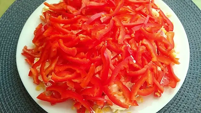 Салат Красное море