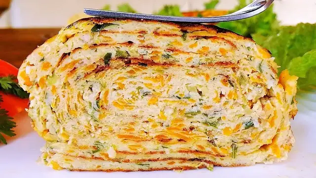 Рулет омлет с кабачками