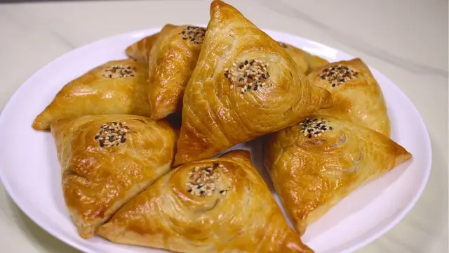 Настоящая слоеная хрустящая самса