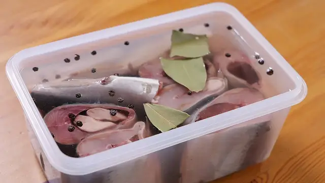 Малосольная селедка