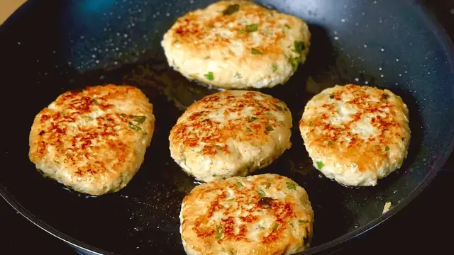 Домашние котлеты из курицы
