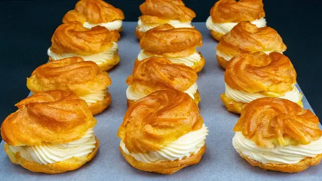 Воздушные эклеры с кремом
