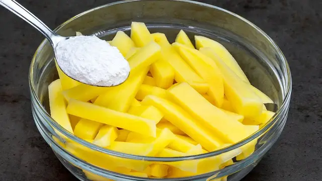 Картофель фри с разрыхлителем и мукой