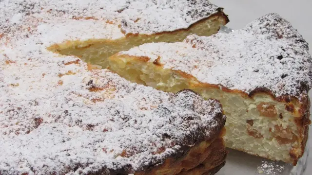 Сытная запеканка с творогом и рисом  