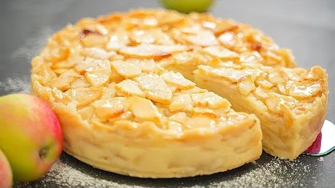 Яблочный пирог, который состоит почти только из яблок