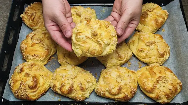 Слоеные булочки