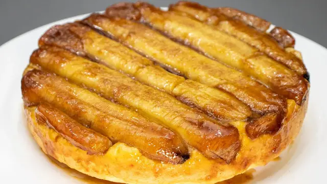 Домашний пирог с бананом и карамелью