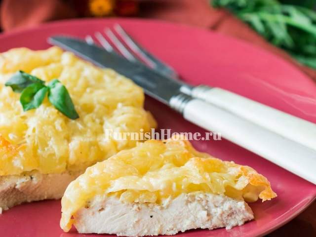 Куриное филе запеченное с ананасами Куриное филе запеченное с ананасами