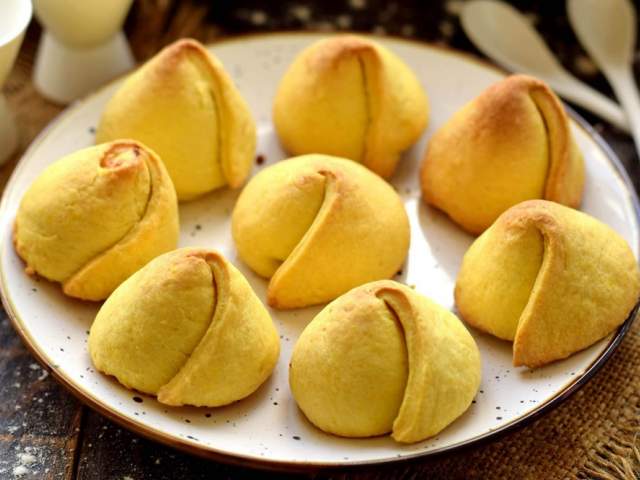 Песочное печенье с начинкой Тюльпаны Песочное печенье с начинкой Тюльпаны
