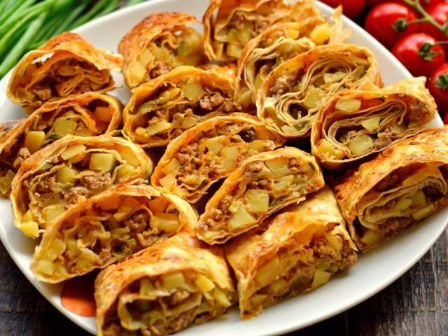 Рулеты из лаваша с начинкой Рулеты из лаваша с начинкой