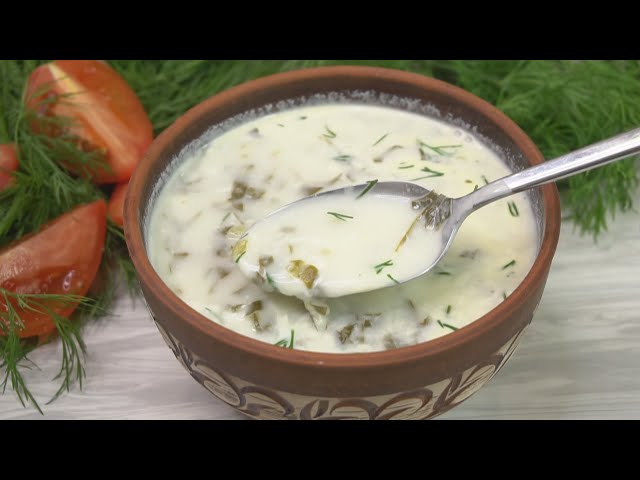 Лёгкий суп со сметаной и щавелем 