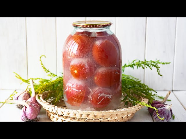 Пикантные маринованные помидоры с чесноком на зиму