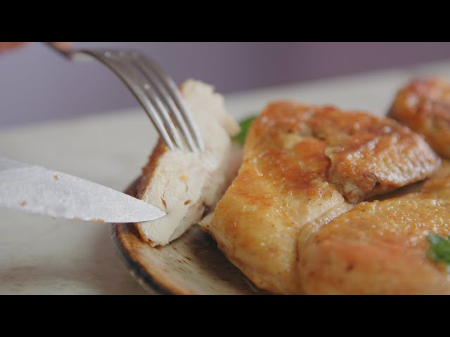 Цыпленок Тапака на сковородке 