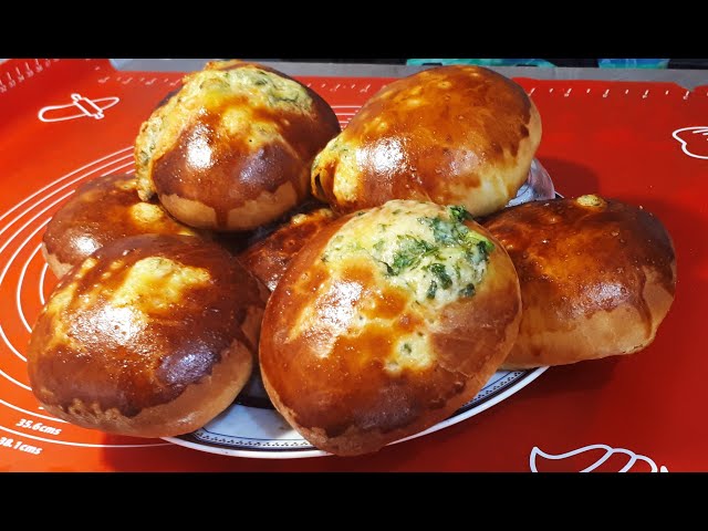 Булочки с зелёным луком и сыром
