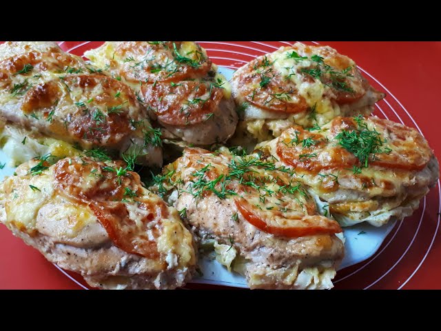 Запечённая капуста с куриной грудкой в кефирном маринаде