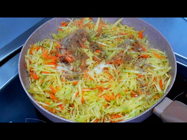 Макароны с овощами на сковороде