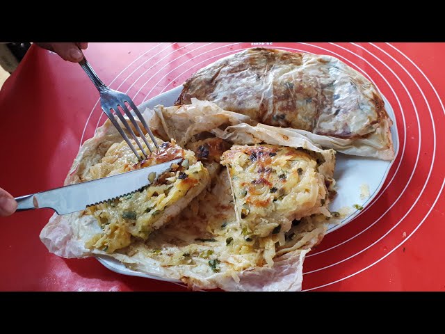 Сочная куриная грудка в картофельной шубе на сковороде