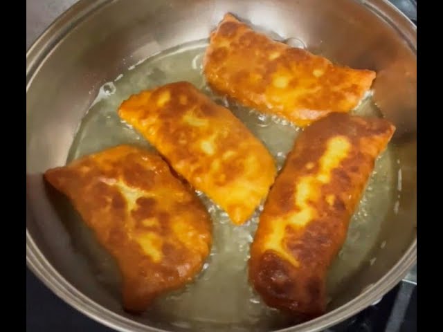 Жареные пирожки с карамелизированными яблоками