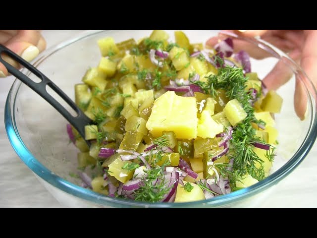 Салат с картошкой и маринованными огурцами на каждый день 