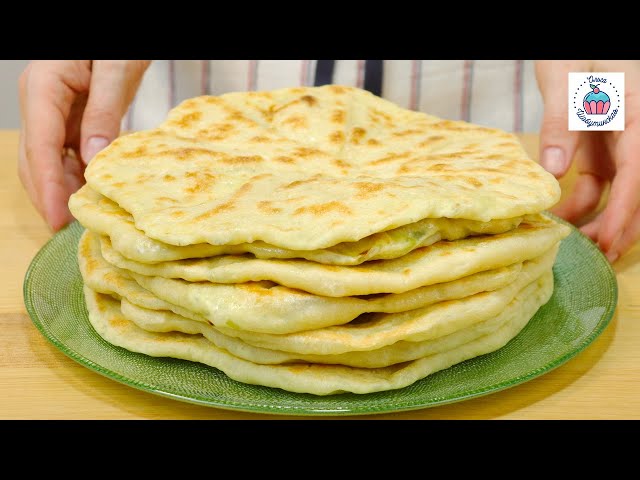 Пышные пироги с творогом и зеленью