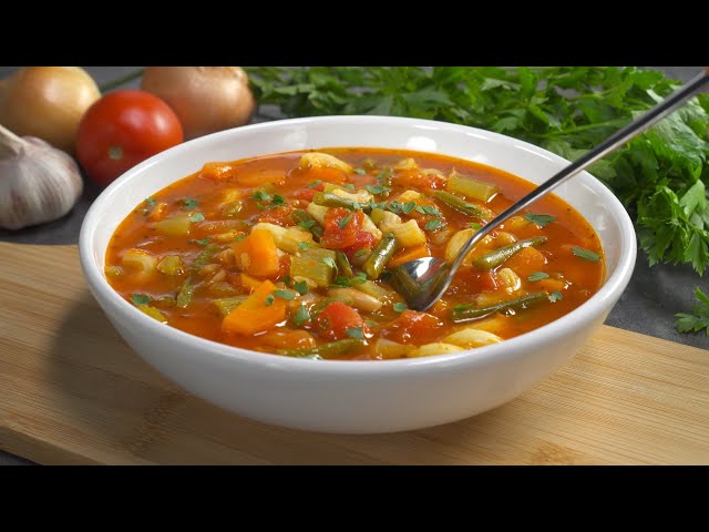 Знаменитый Минестроне - итальянский суп из овощей с макаронами