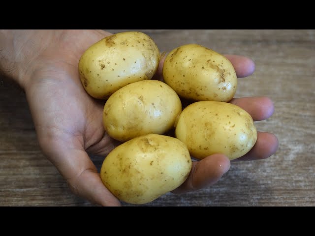 Золотистый картофель с ребрышками