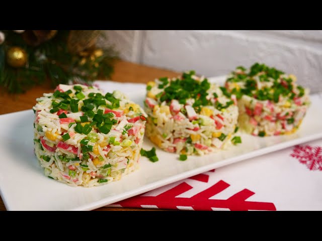 Постный салат с рисом и крабовыми палочками 