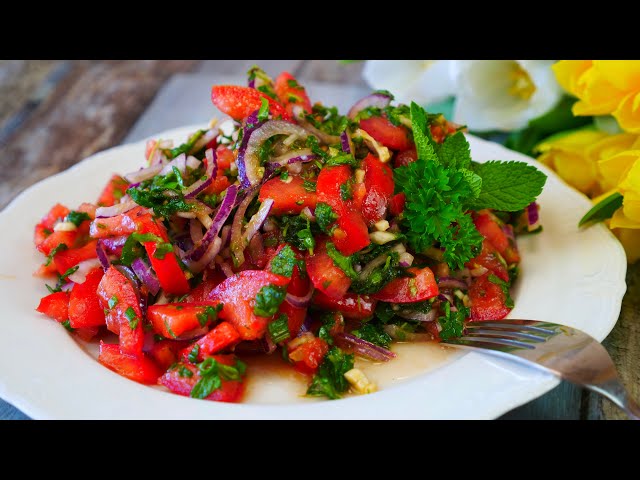 Летний салат из помидоров