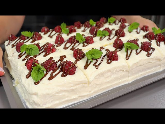 Лёгкий и нежный творожный торт с ягодами