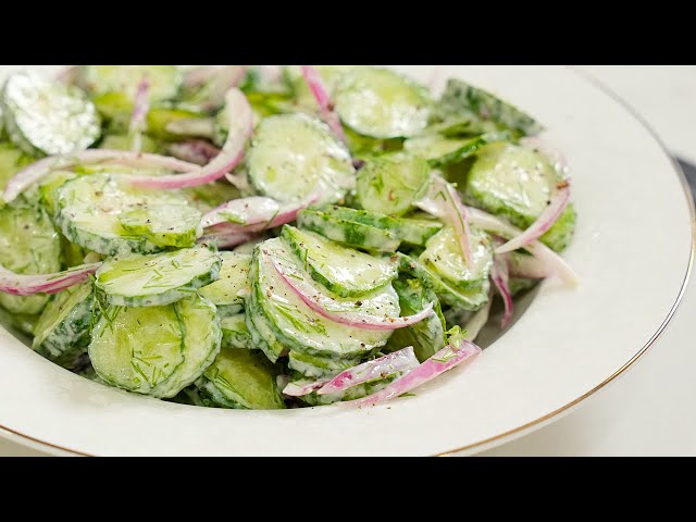 Простой и вкусный салат из огурцов