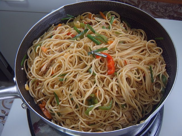 Жареные спагетти