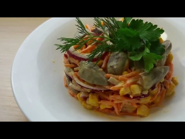 Апетитний салат с грибами і морквою по-корейськи