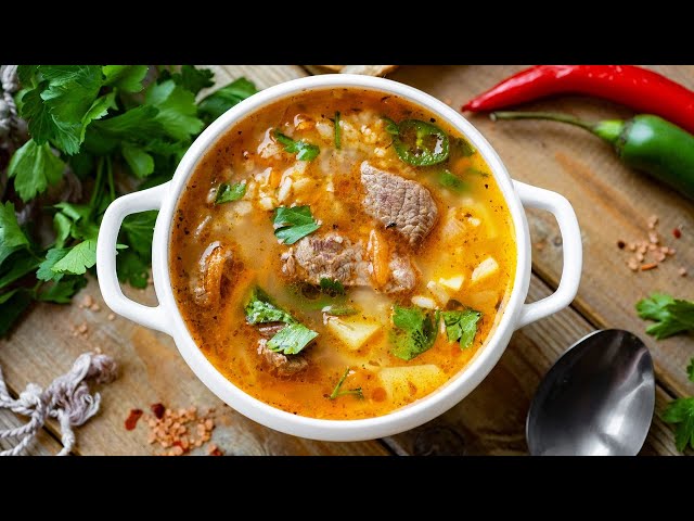 Острый мясной суп с говядиной и рисом