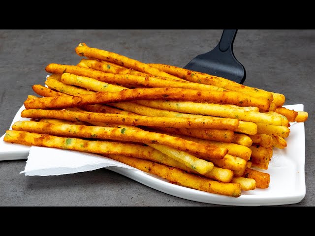 Картофельные палочки с сыром и пикантным соусом