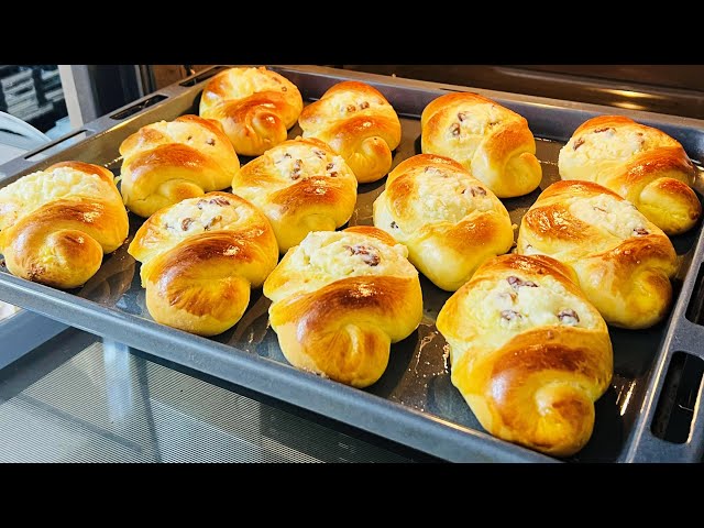 Дрожжевые булочки с творожной начинкой