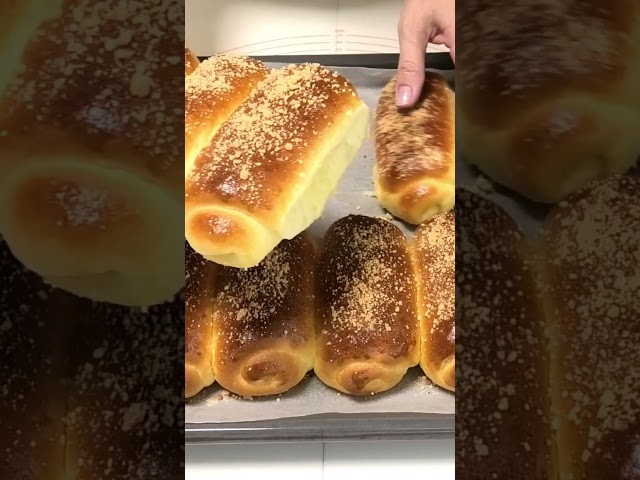Дрожжевые рулетики с повидлом и штрейзелем