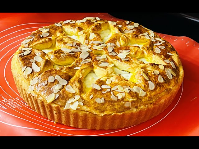 Песочный пирог с яблочной и творожно-меренговой начинкой