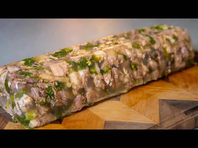 Пряный холодец по-грузински с соусом из аджики и кинзы