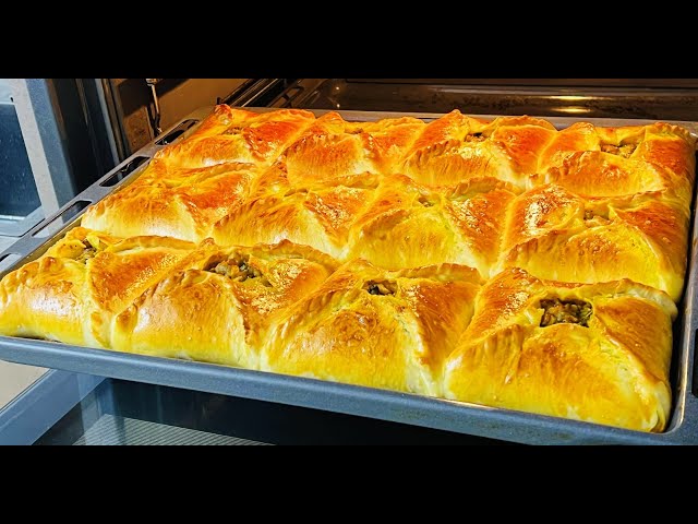 Дрожжевые конвертики с курицей и грибами