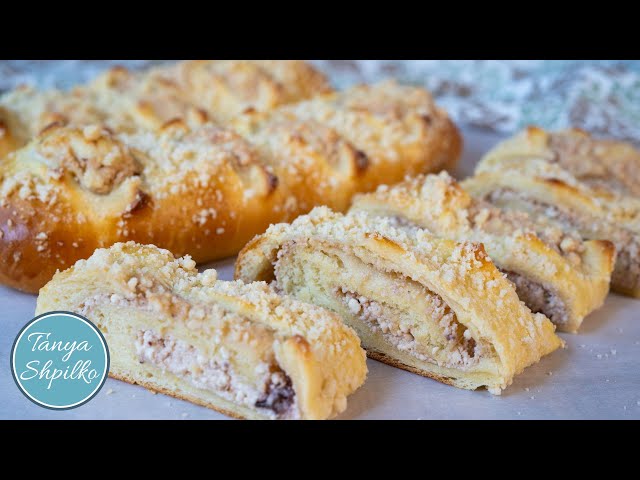 Сдобные рулетики с творогом, клубничным джемом и штрейзелем