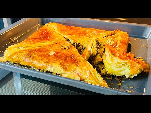 Слоеный пирог с мясной начинкой