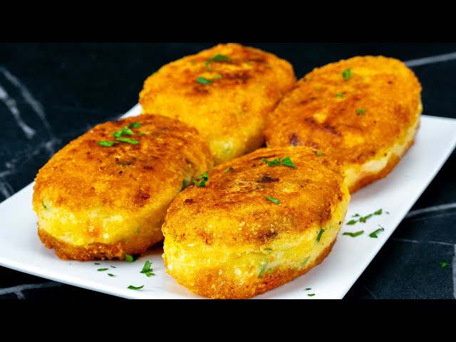 Картофельные котлеты с сосисками и сыром