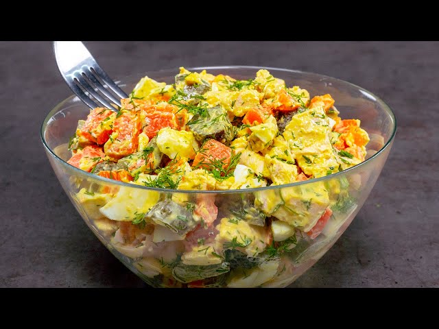 Горячие бутерброды с курицей, яйцом и огурцами