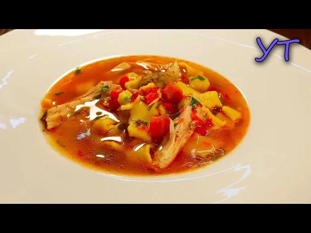 Куриный суп с домашней лапшой Куриный суп с домашней лапшой