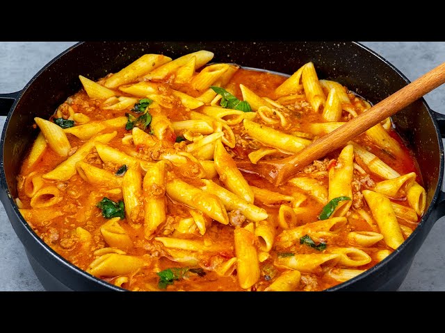 Паста Пенне с мясным соусом и свежими томатами черри