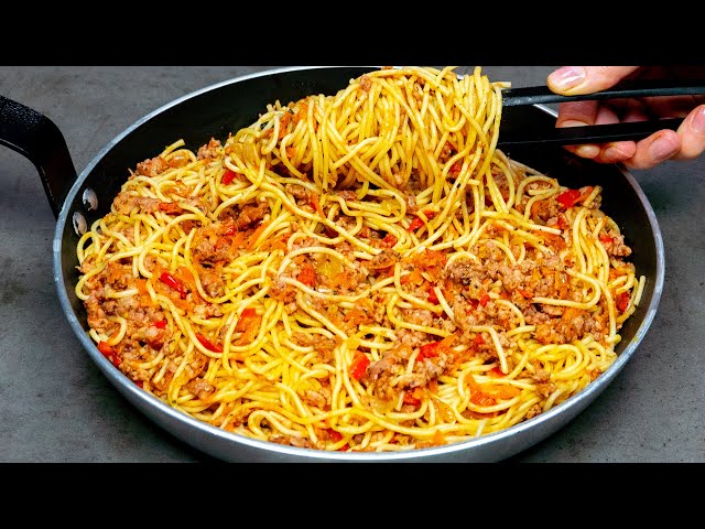 Спагетти с мясным соусом болоньезе и свежим овощным салатом